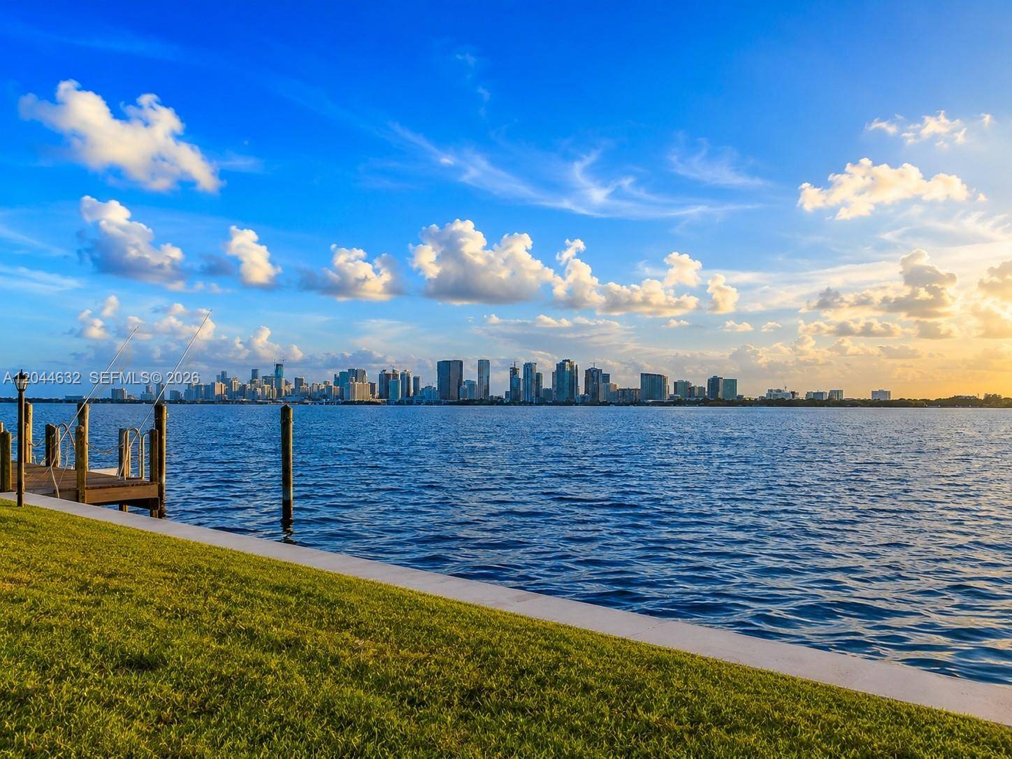 7500 W Treasure DrNorth Bay Village - picture