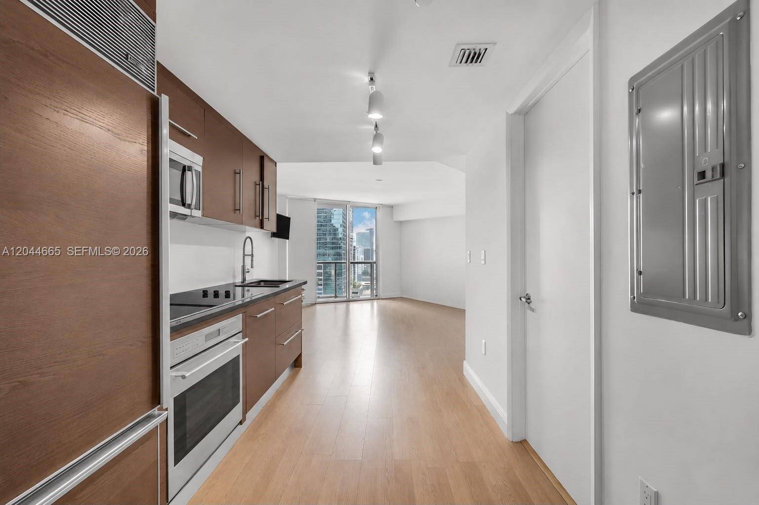 475 Brickell AveMiami - ICONBRICKELL CONDO NO 1 condo unit 2508 - picture