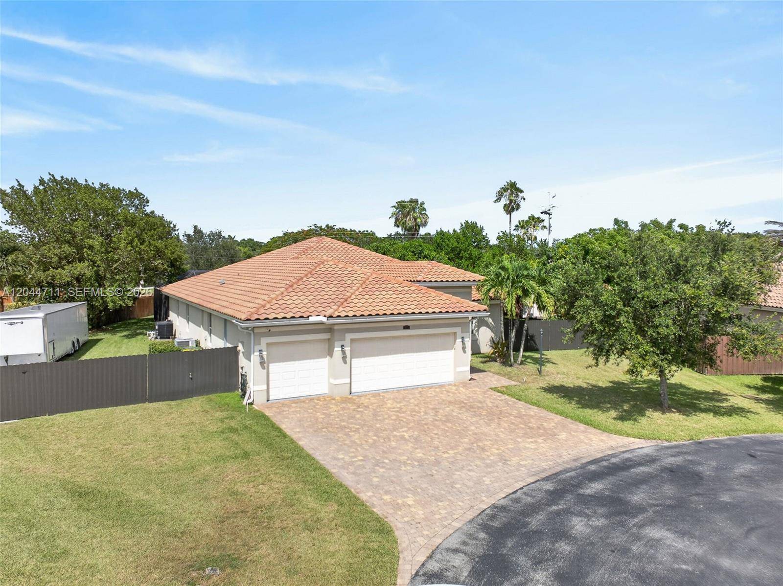 2135 NW 14th TerHomestead - picture