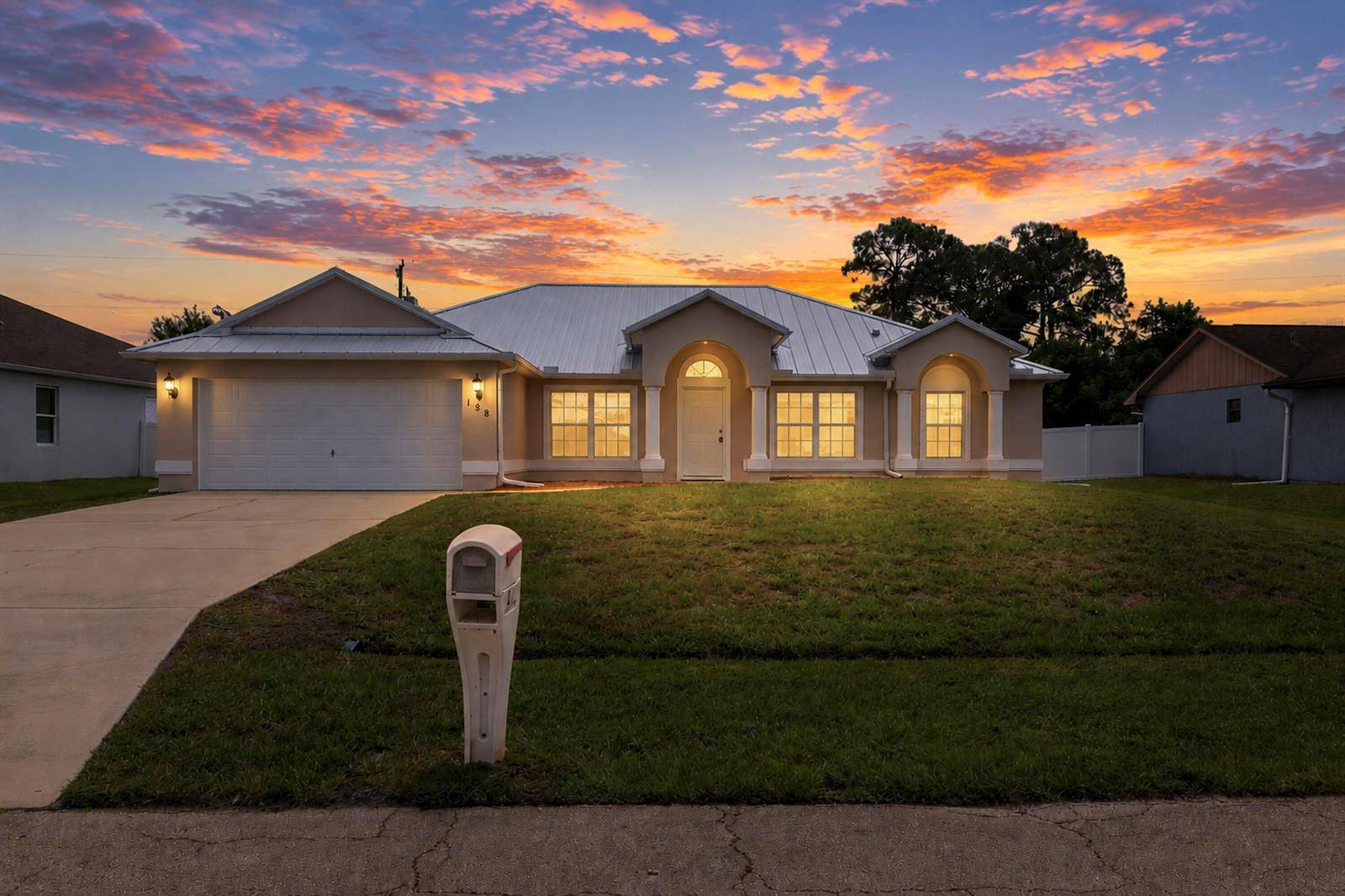 188 SW KleePort St. Lucie - picture
