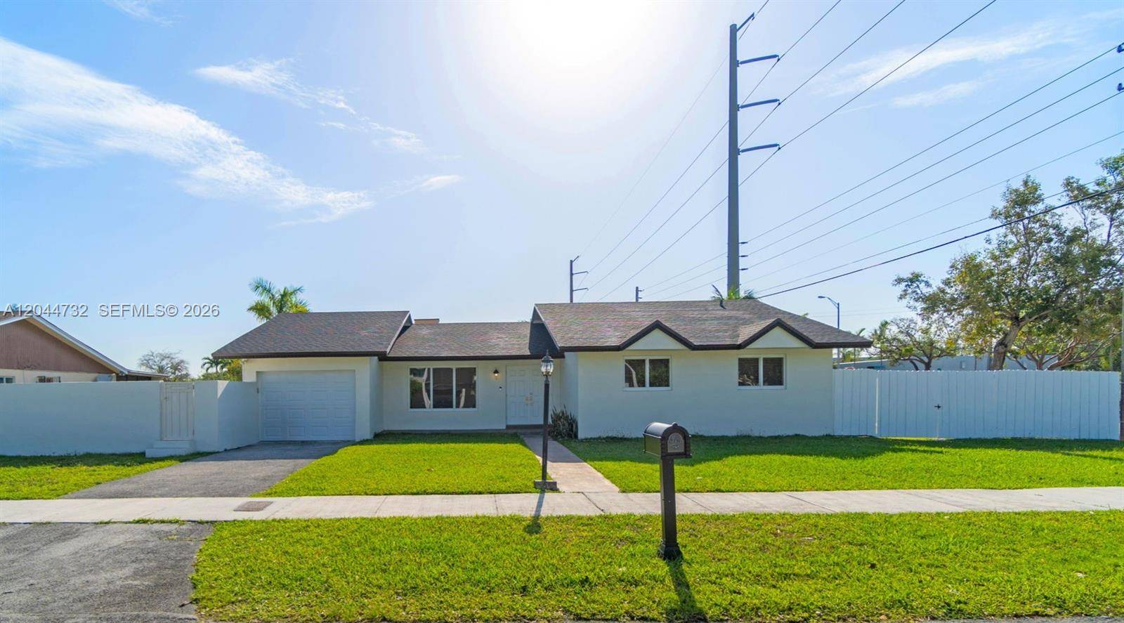 7125 SW 93rd CtMiami - picture