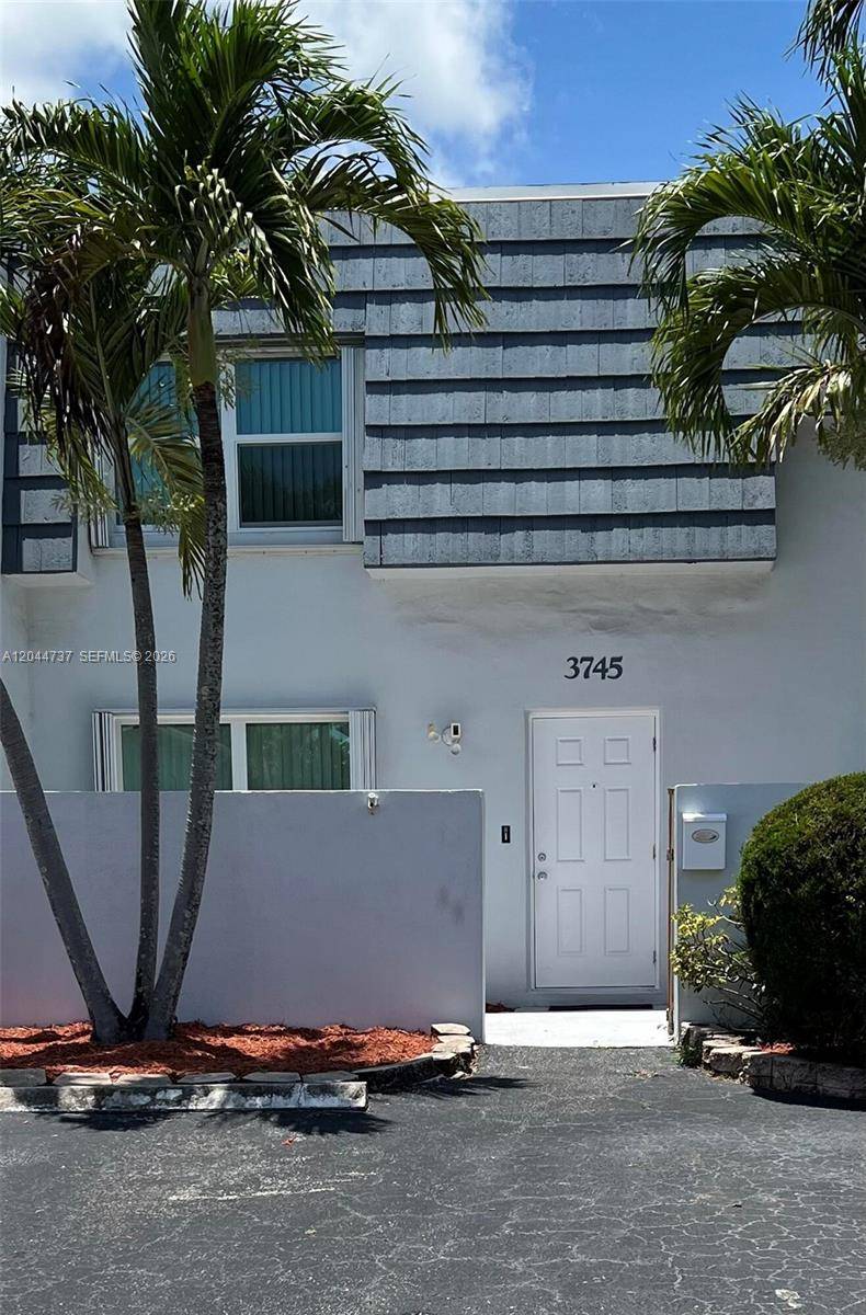 3745 SW 59th AveDavie - Townhouse condo unit 124 - picture