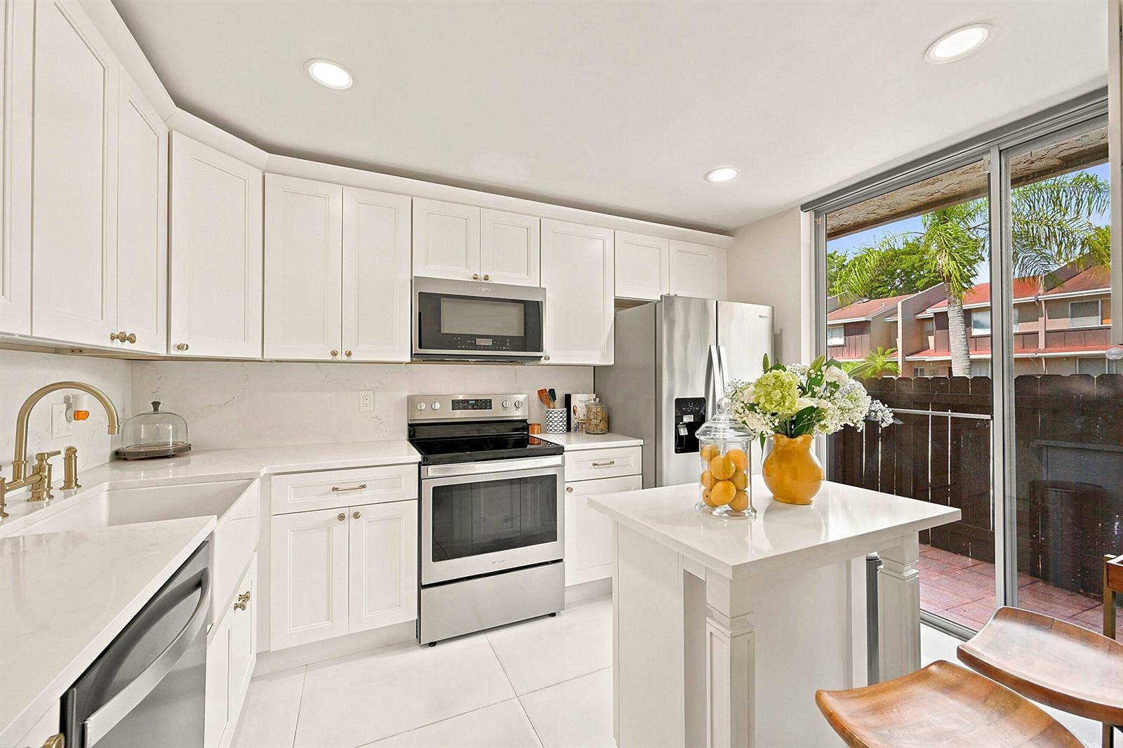 1227 SussexNorth Lauderdale - picture