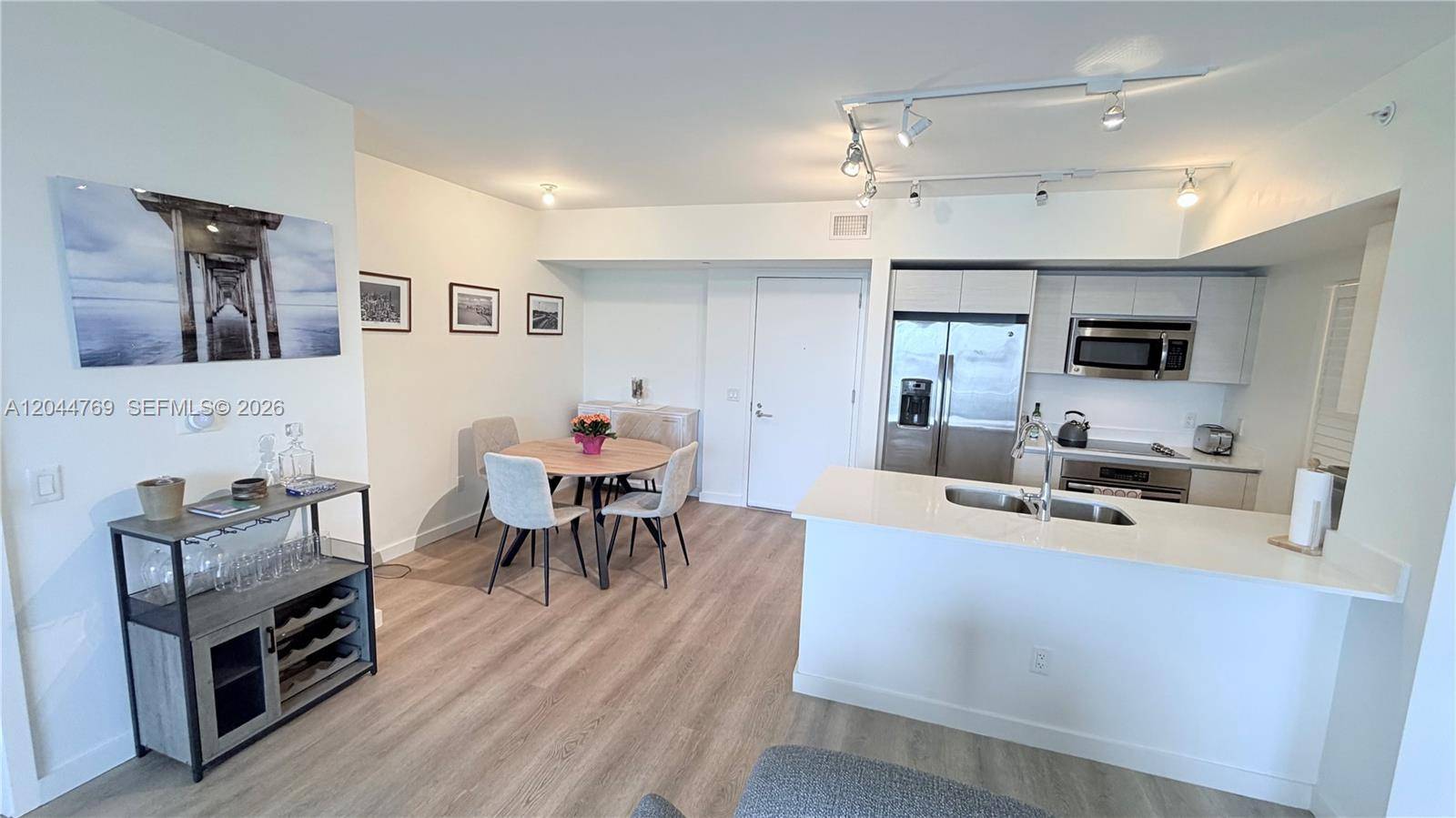 4250 Biscayne BlvdMiami - 4250 BISCAYNE BOULEVARD C condo unit 1617 - picture