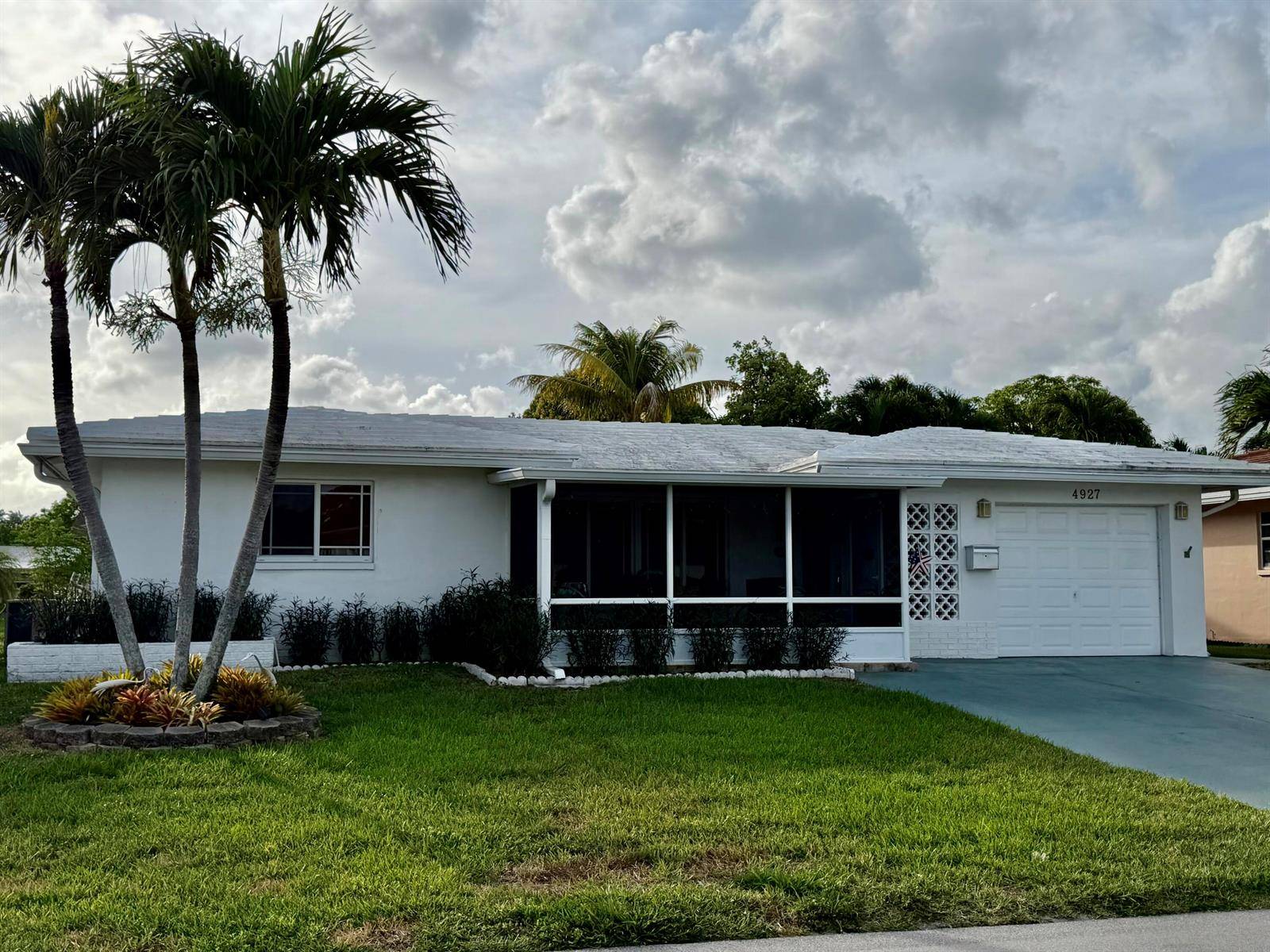 4927 NW 47thTamarac - picture