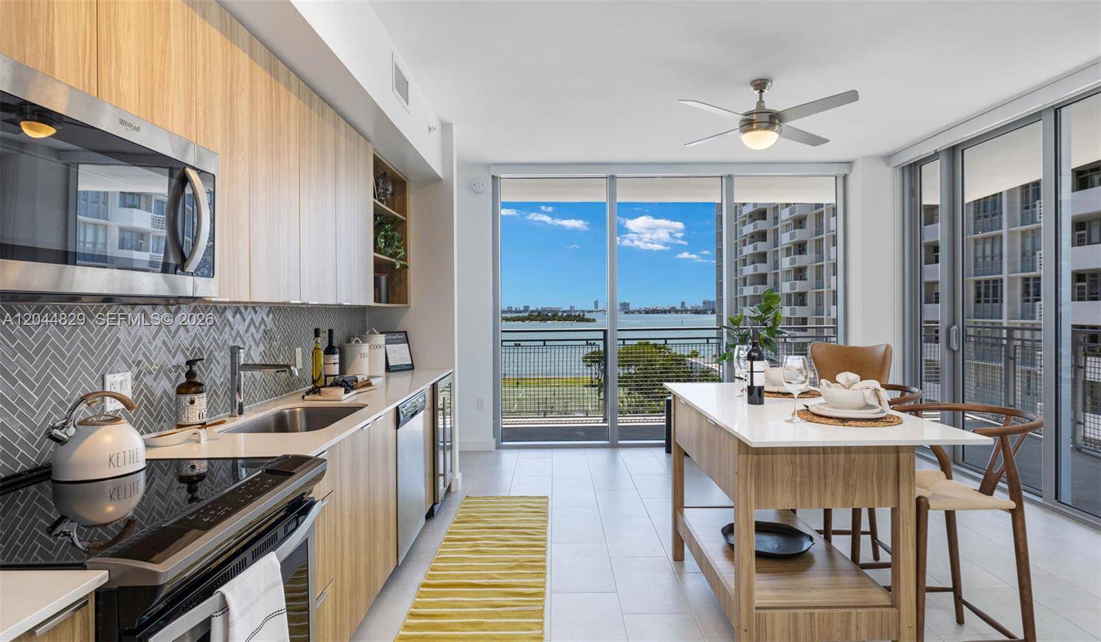 2150 N Bayshore DrMiami - Apartments-Annual,Apartment condo unit 1602 - picture