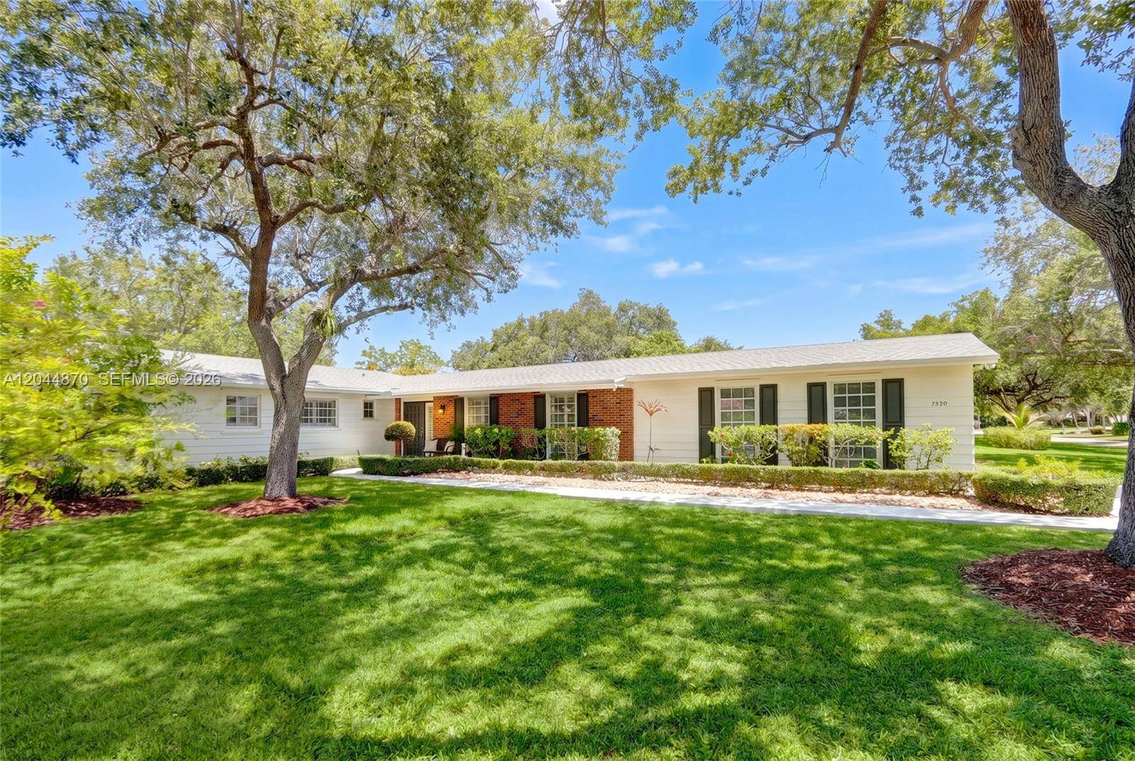 7520 SW 164th StPalmetto Bay - picture