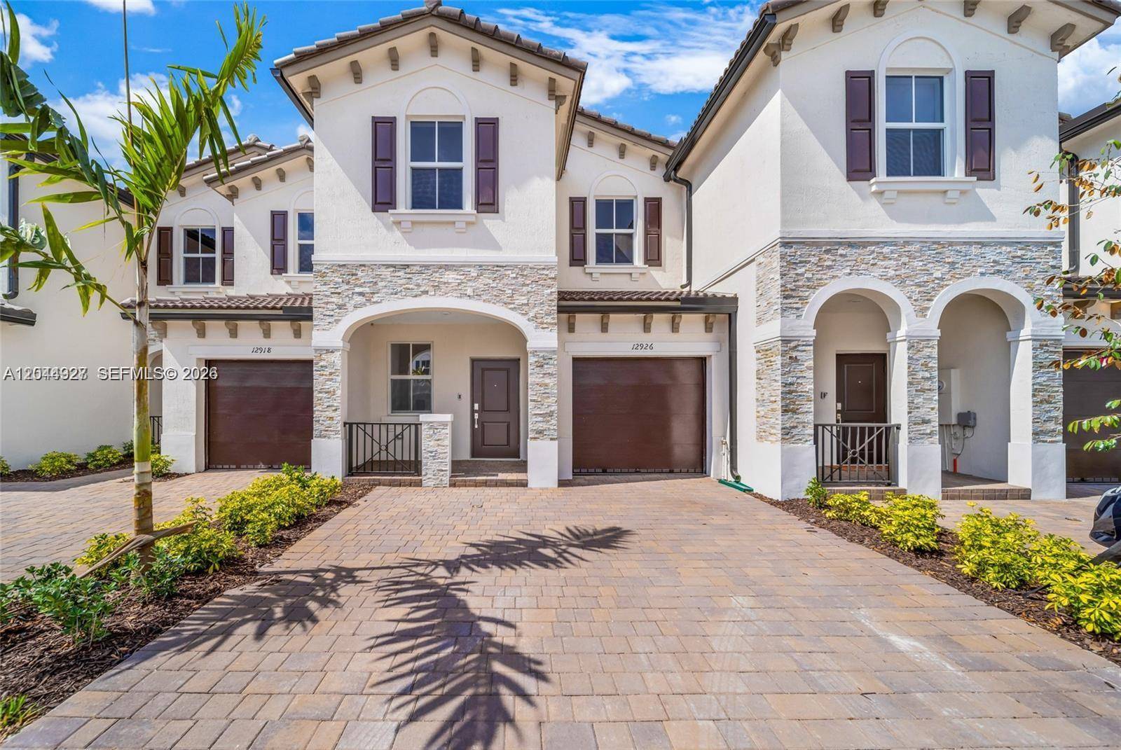 12942 NW 23rd PlMiami - picture