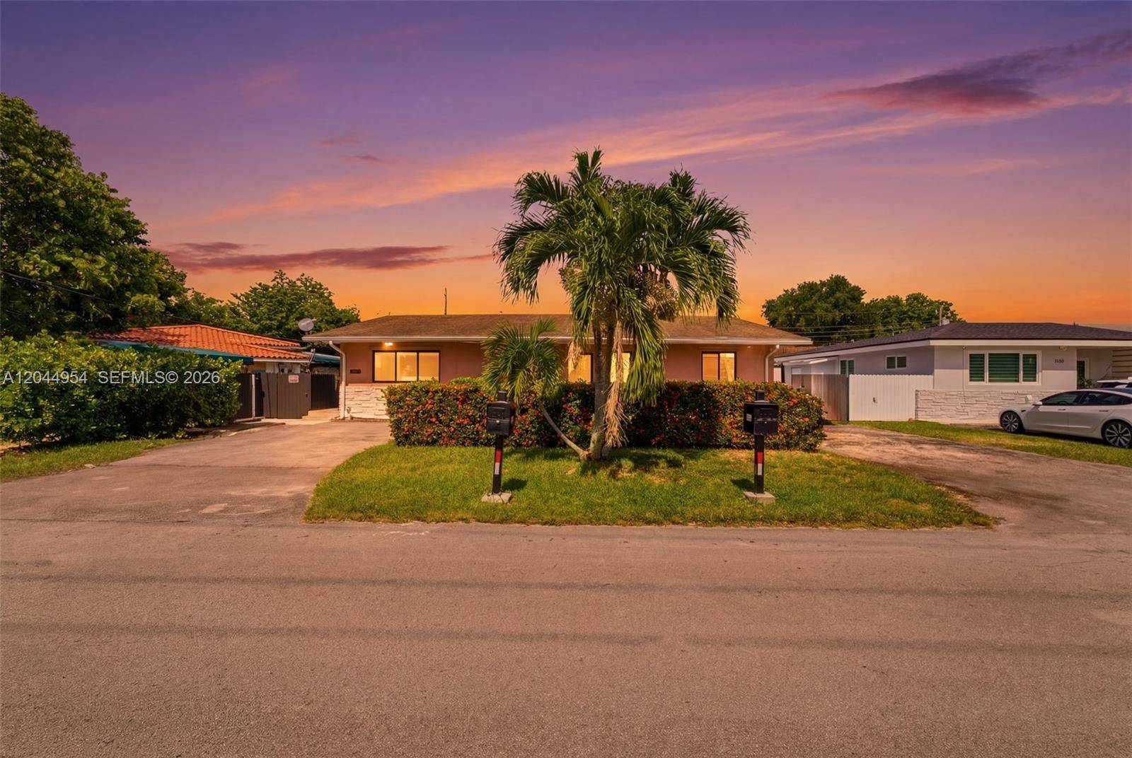 1419 SW 76th CtMiami - picture