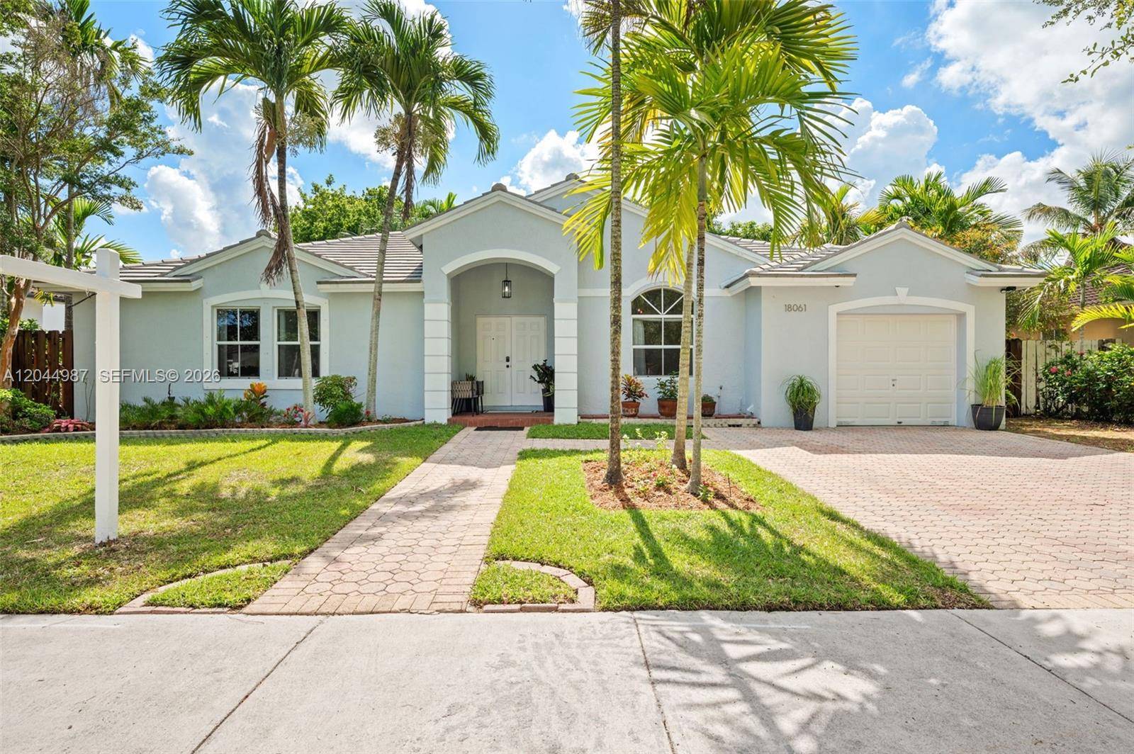 18061 SW 152nd CtMiami - picture