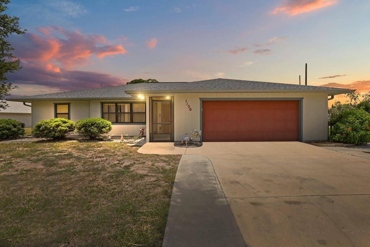 1130 SW AlcantarraPort St. Lucie - picture