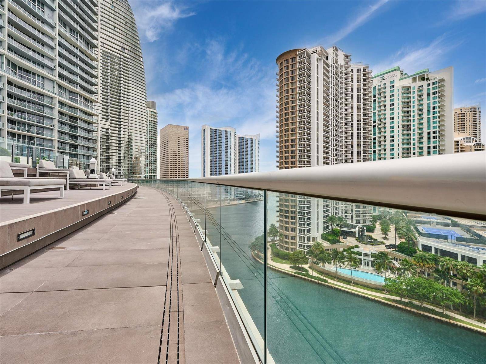 495 BrickellMiami - ICON BRICKELL NO TWO,ICON BRUCKELL NO. TW condo unit 4506 - picture