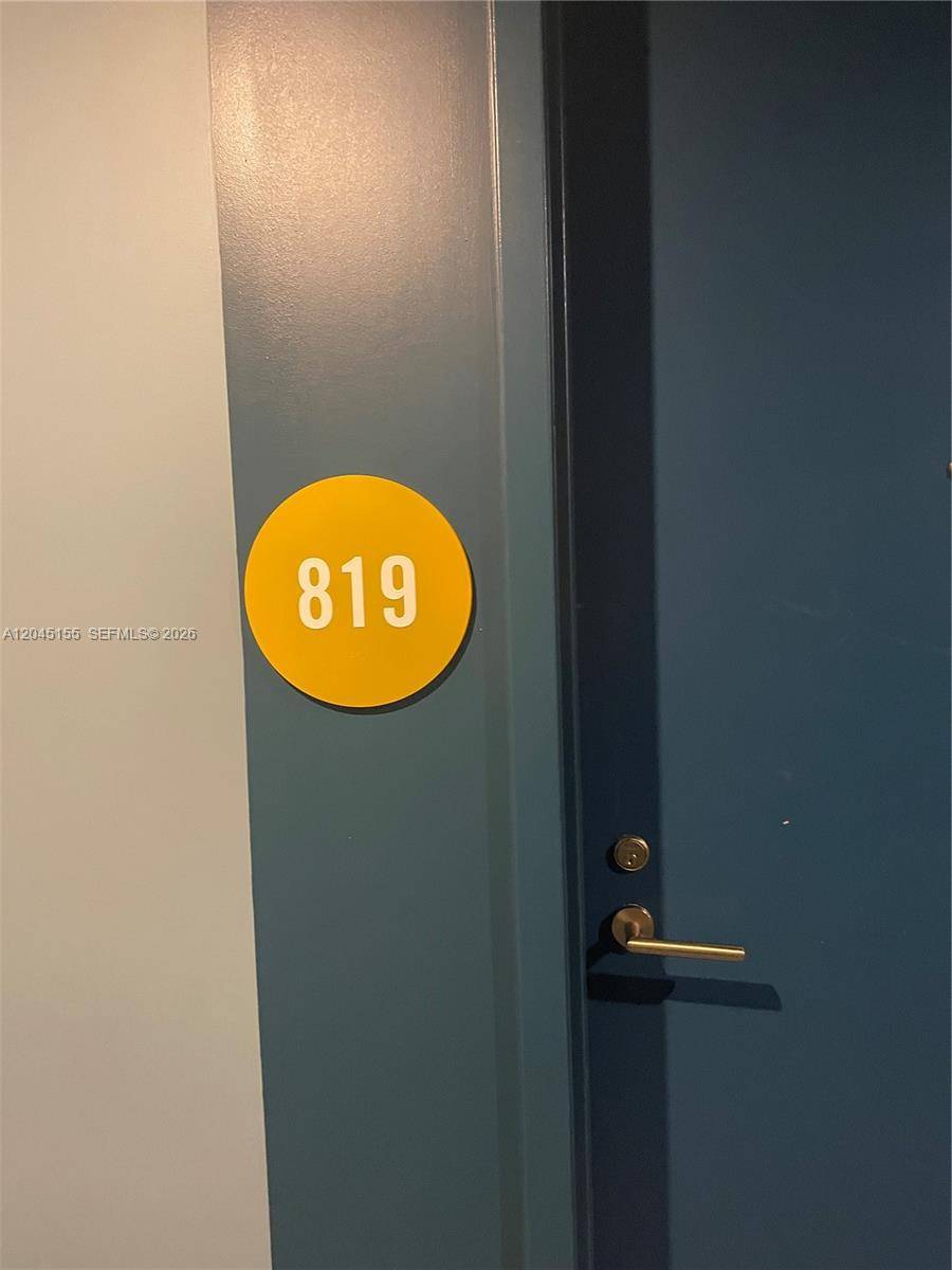 90 NE 32Miami - THE STANDARD condo unit 819 - picture