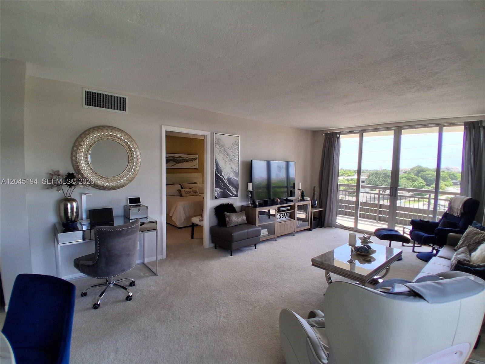 555 NW 4th AveBoca Raton - STARLITE CONDO condo unit 4250 - picture
