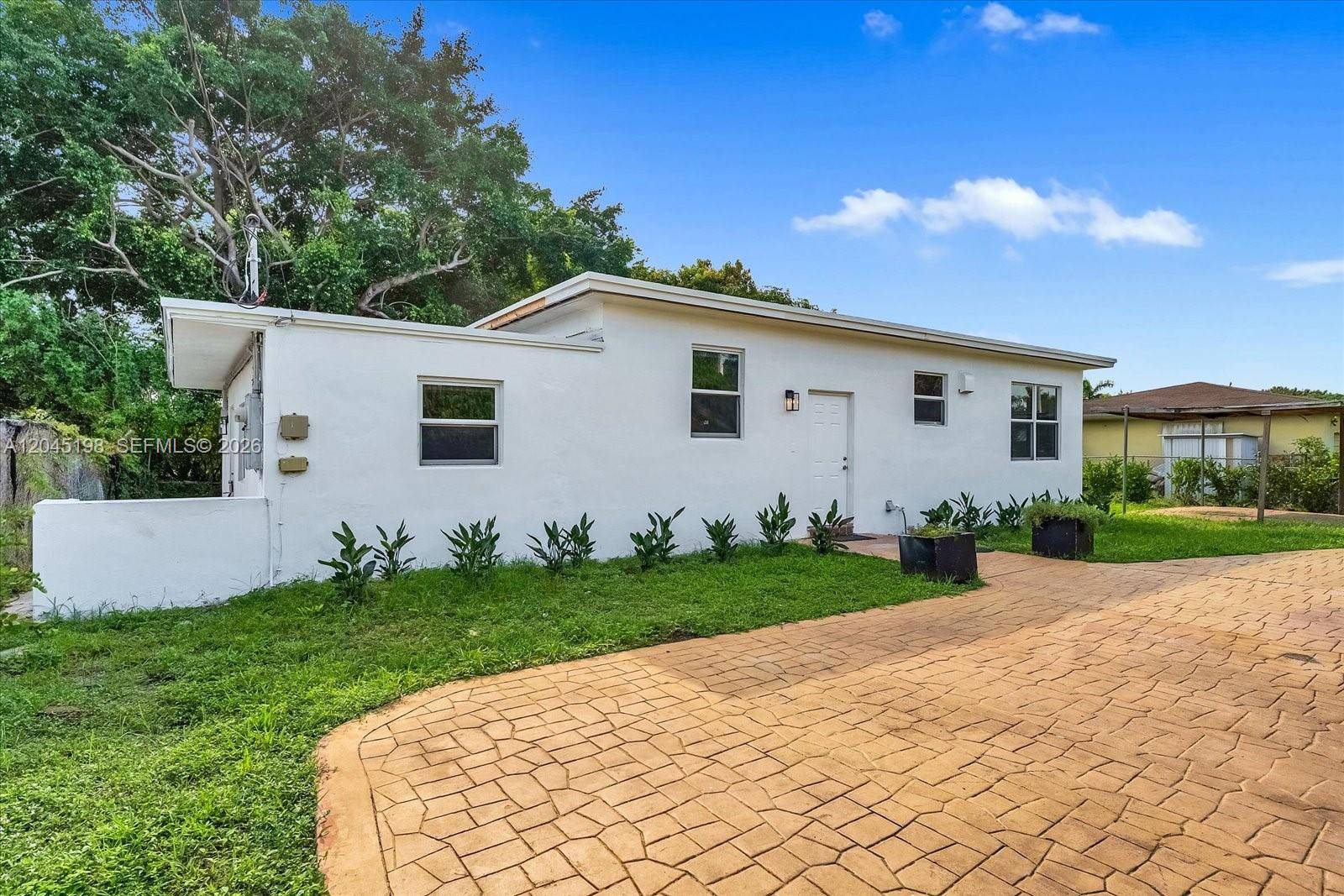 13415 NW 22nd AveMiami - picture