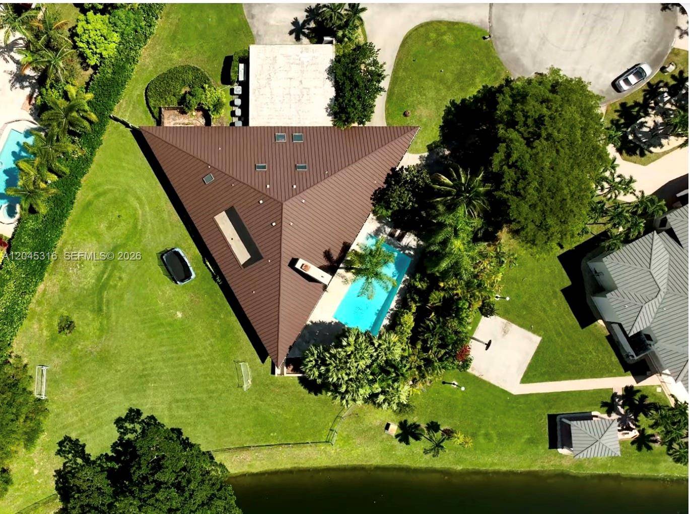 8925 SW 102nd TerMiami - picture