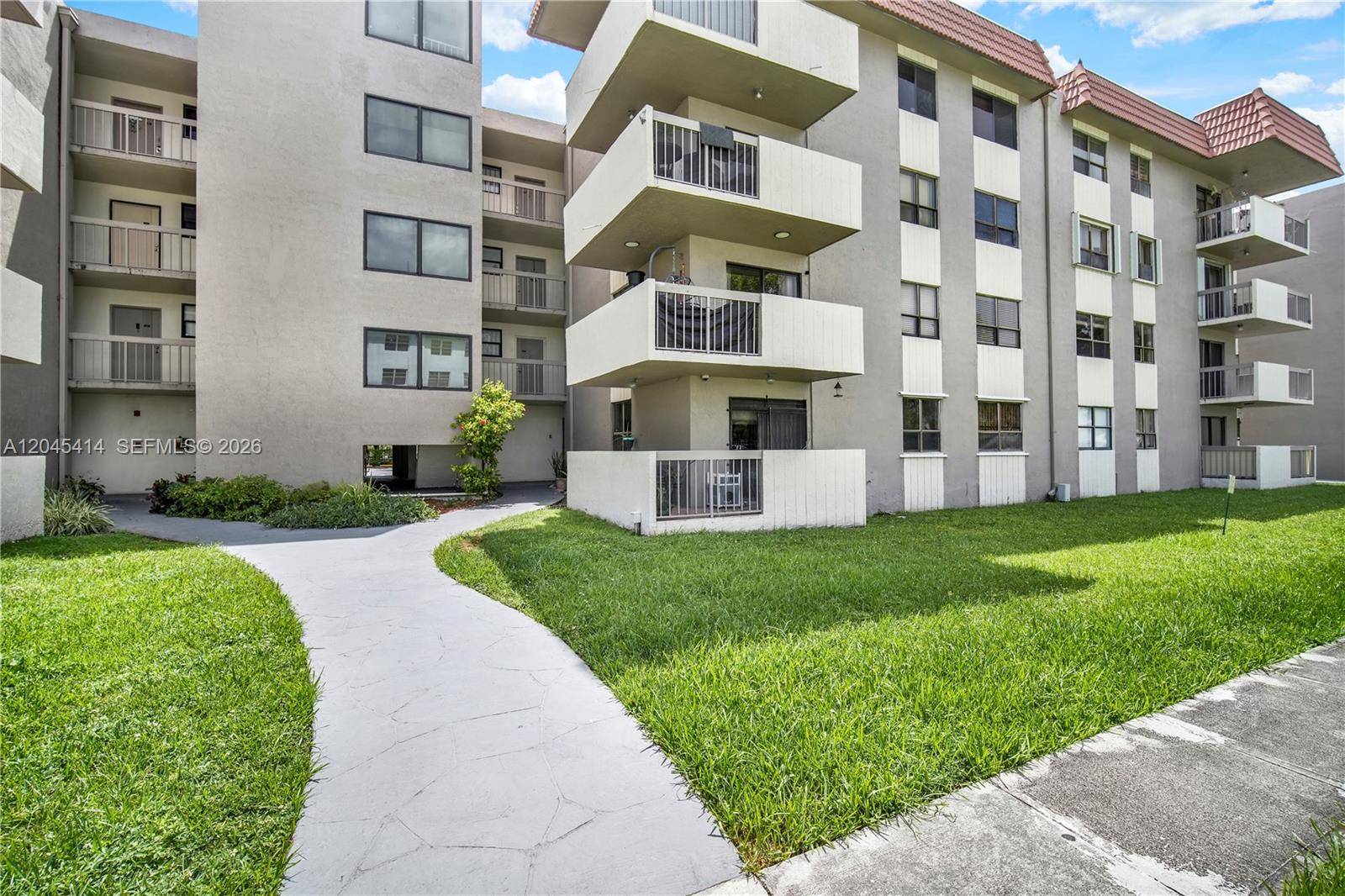1101 SW 122nd AveMiami - GARDEN LAKE TOWERS CONDO condo unit 205 - picture