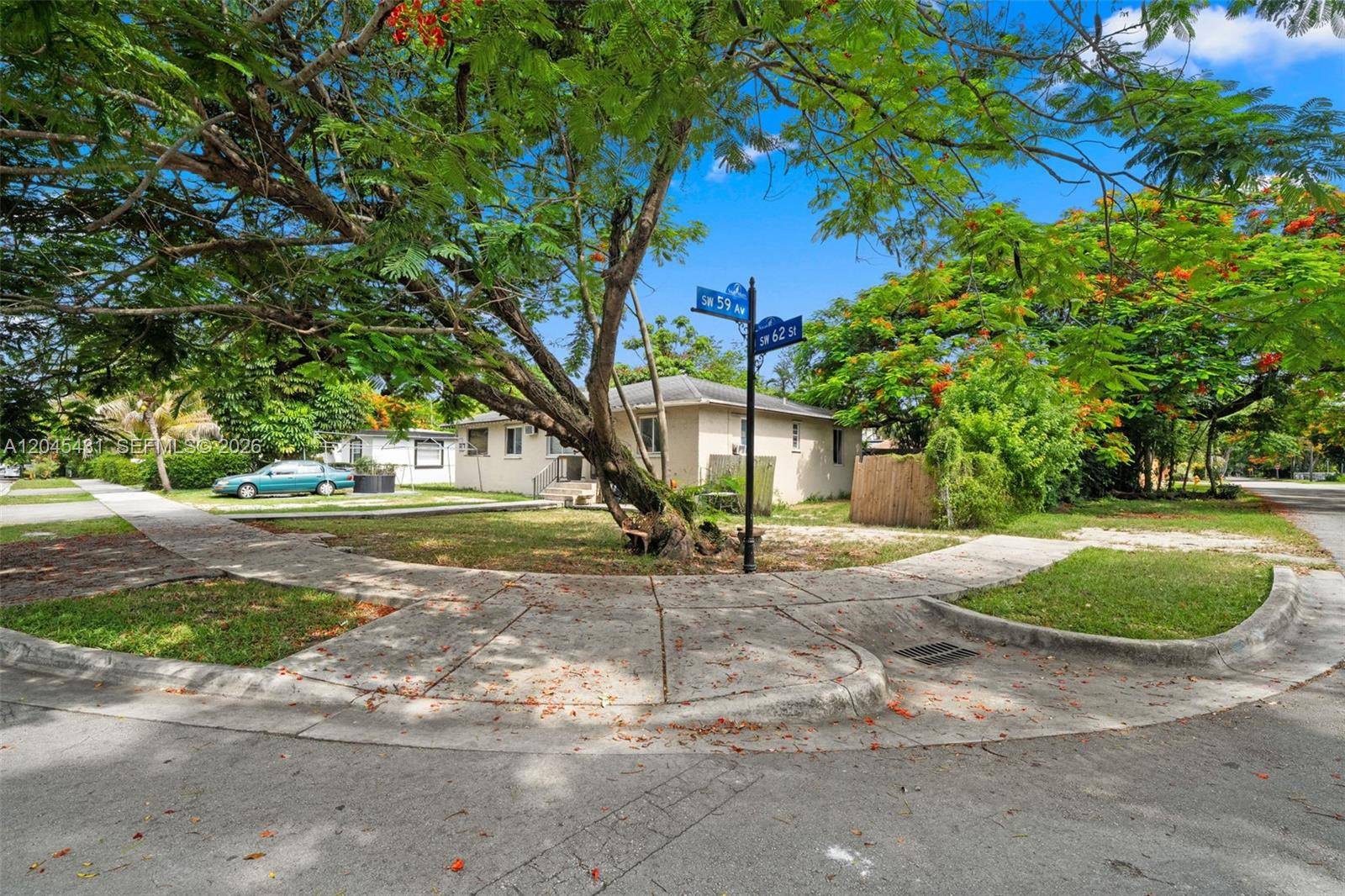 5901 SW 62nd StMiami - picture