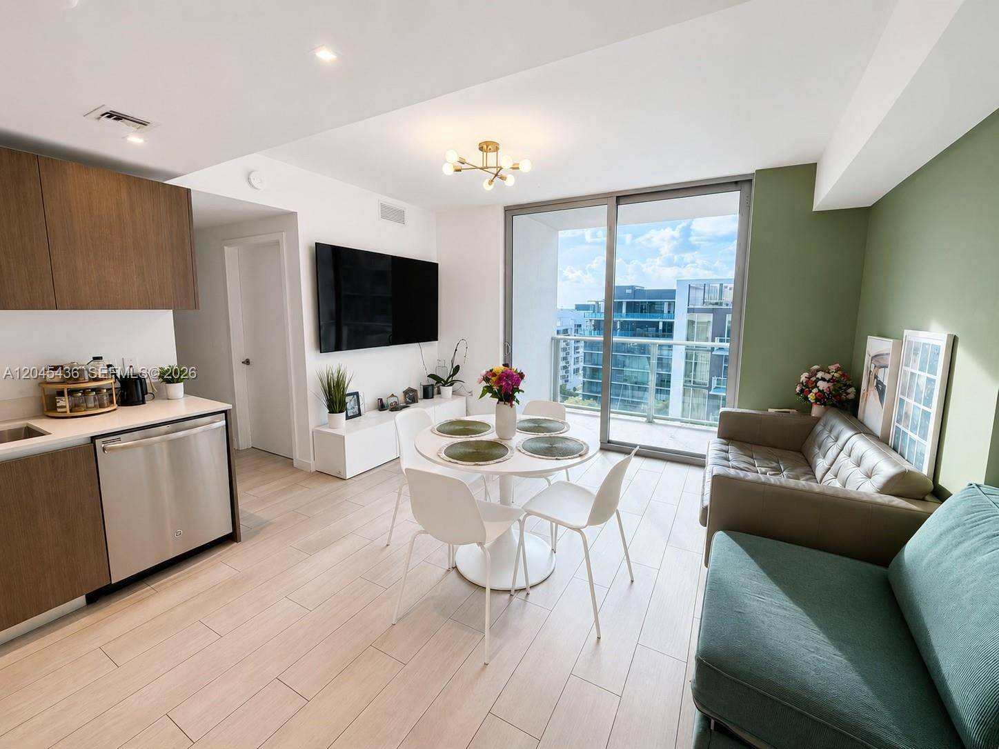 1600 SW 1st AveMiami - Condo 5+ Stories,Condo condo unit 906 - picture