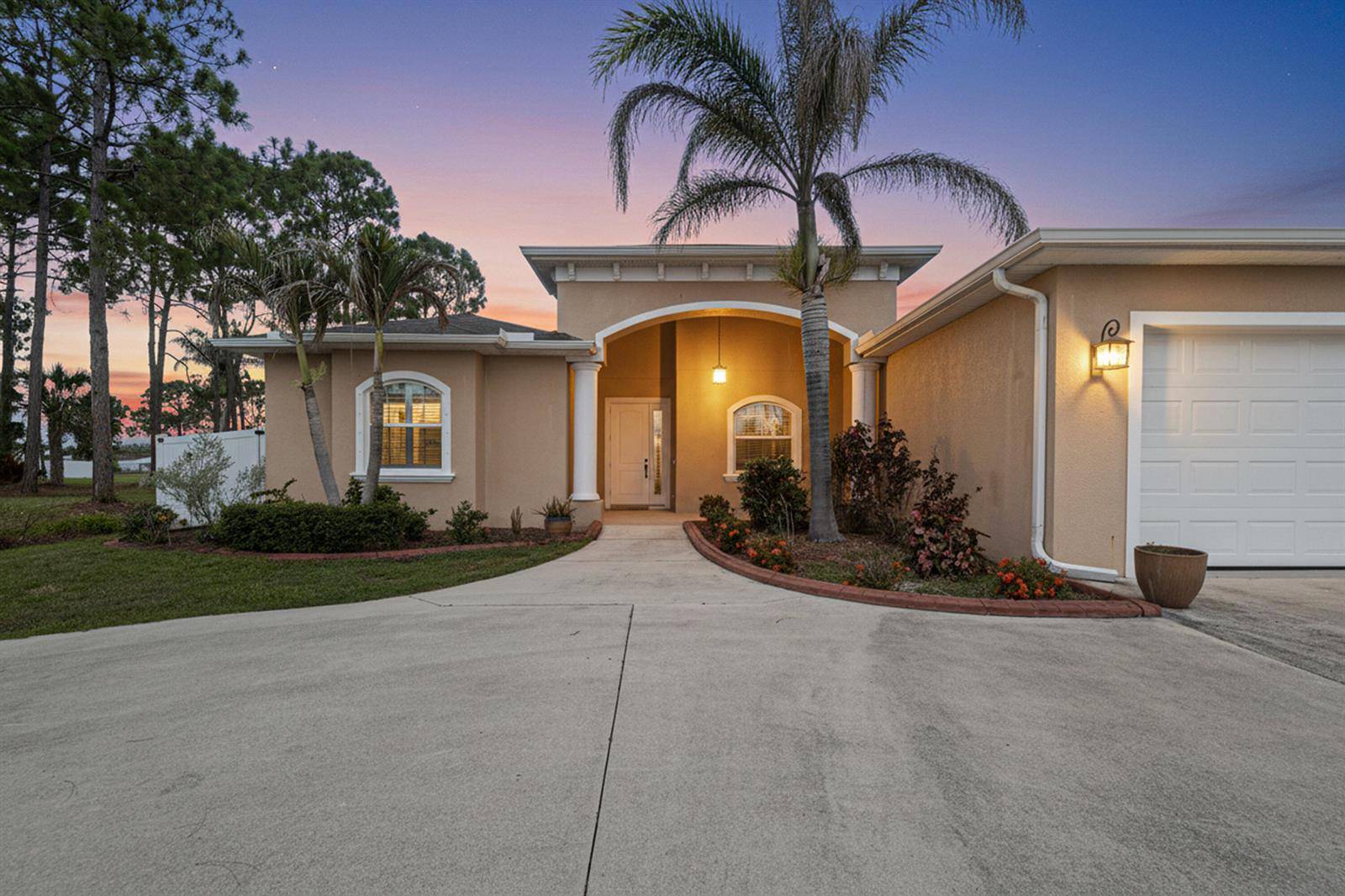 6462 NW ColgatePort St. Lucie - picture