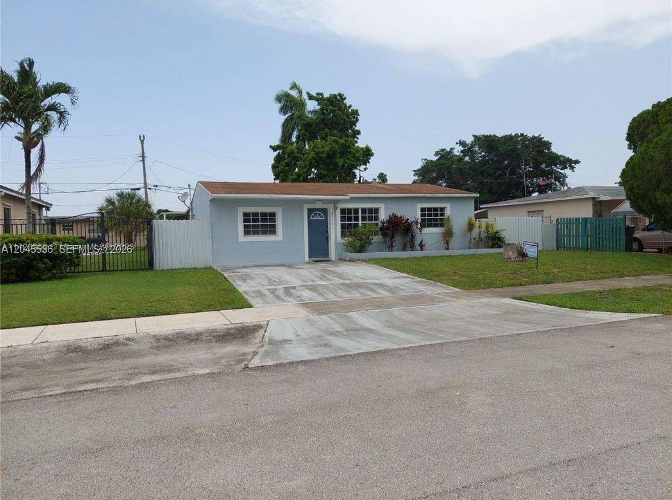 4211 SW 38th StWest Park - picture