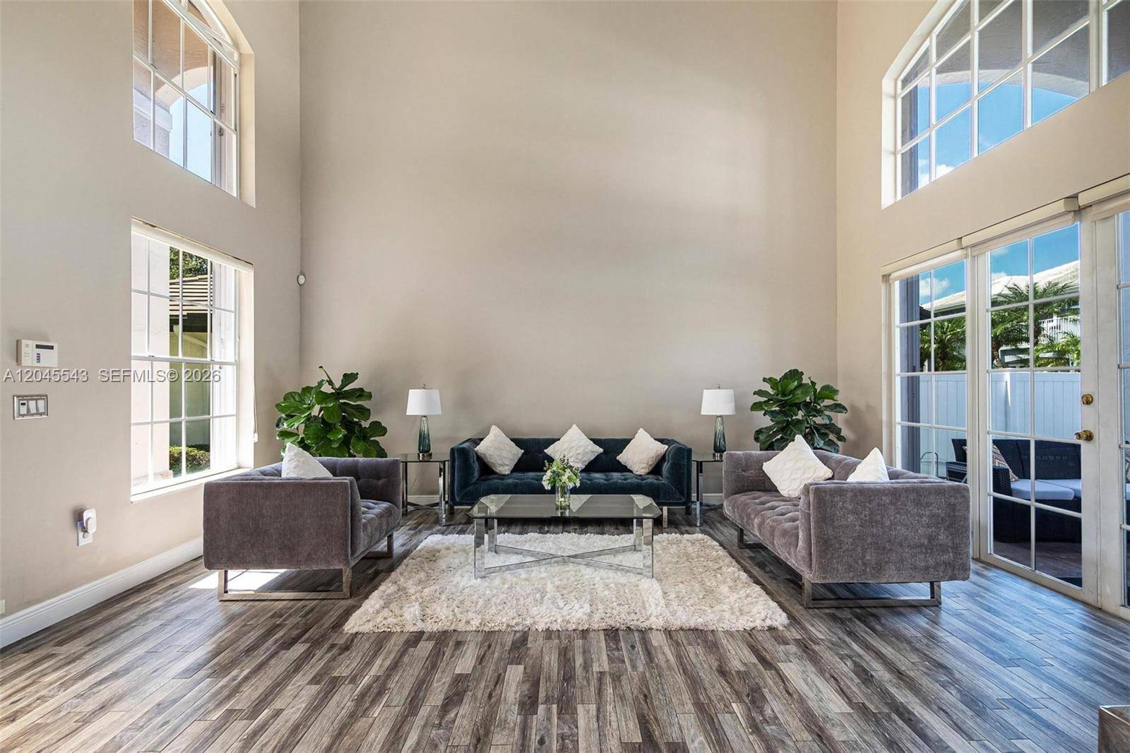 15941 NW 83rd AveMiami Lakes - picture