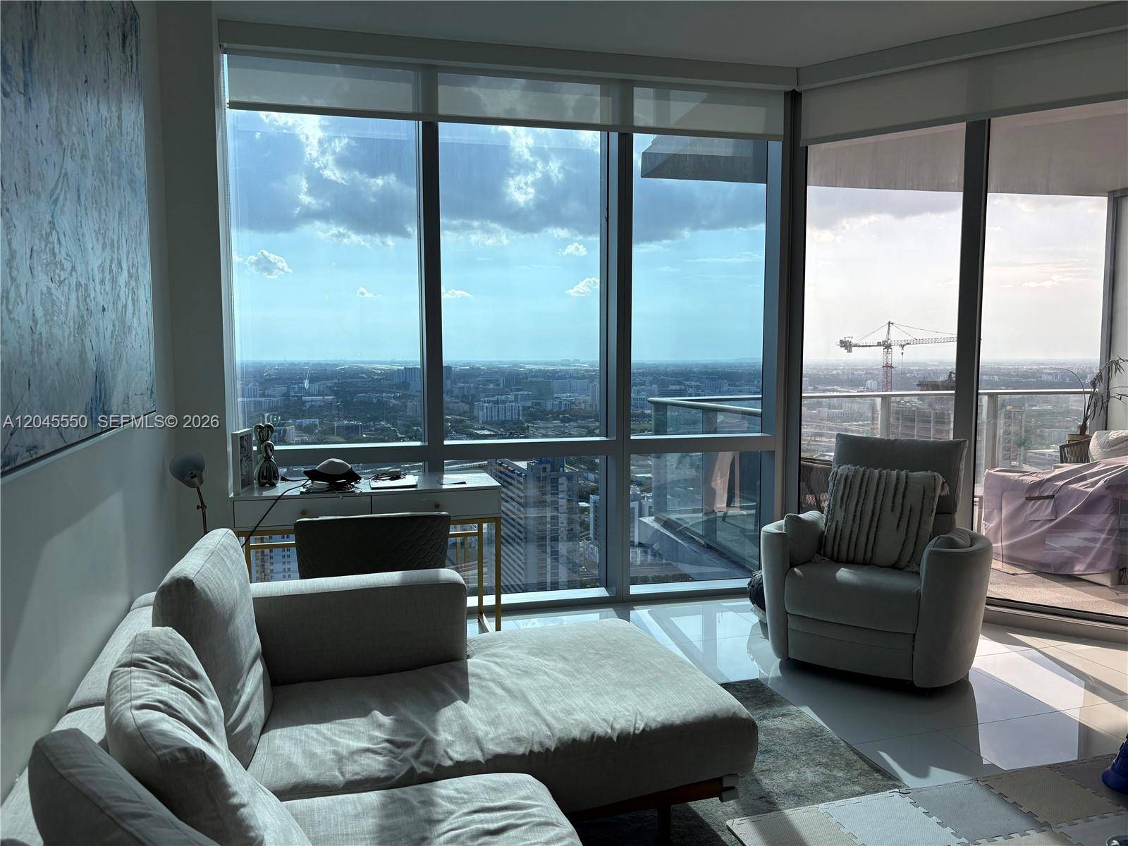851 NE 1st AveMiami - PARAMOUNT MIAMI WORLDCENT condo unit 3706 - picture
