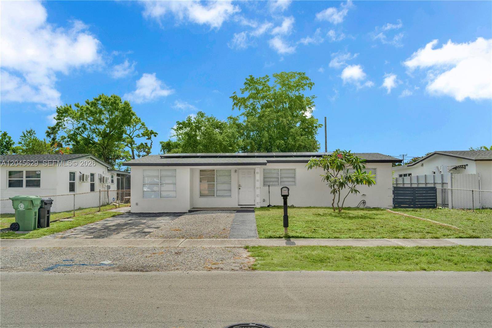1016 SW 22nd TerFort Lauderdale - picture