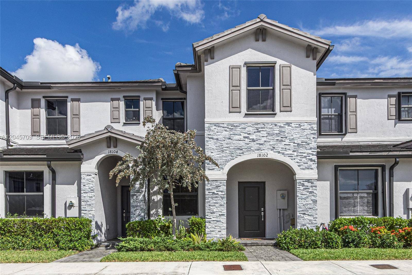 18102 SW 148th RdMiami - picture