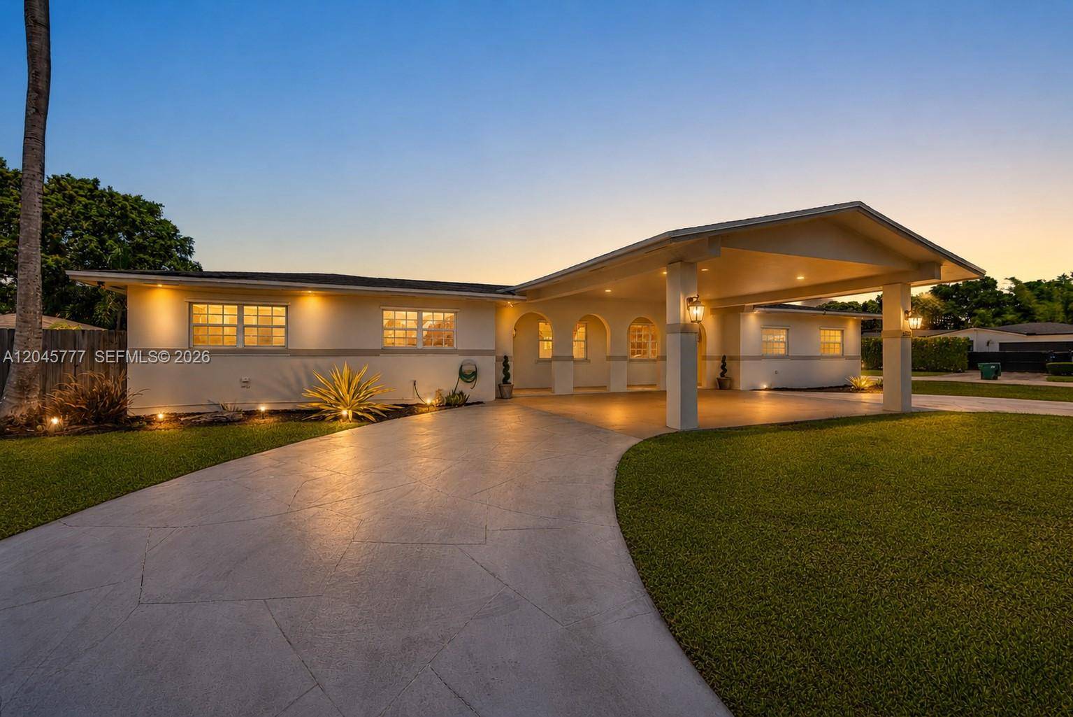 12805 SW 193rd TerMiami - picture