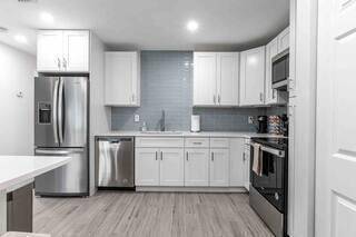 1151 MULBERRYWellington - picture