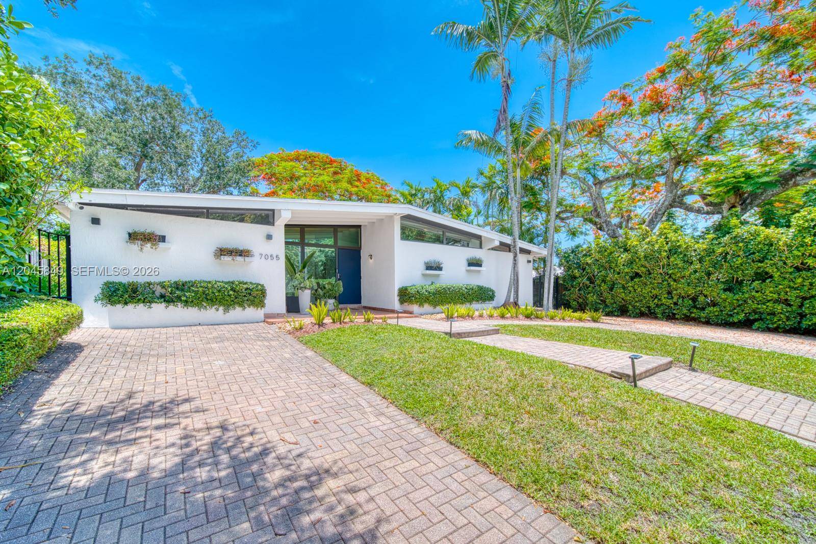 7055 SW 84th AveMiami - picture