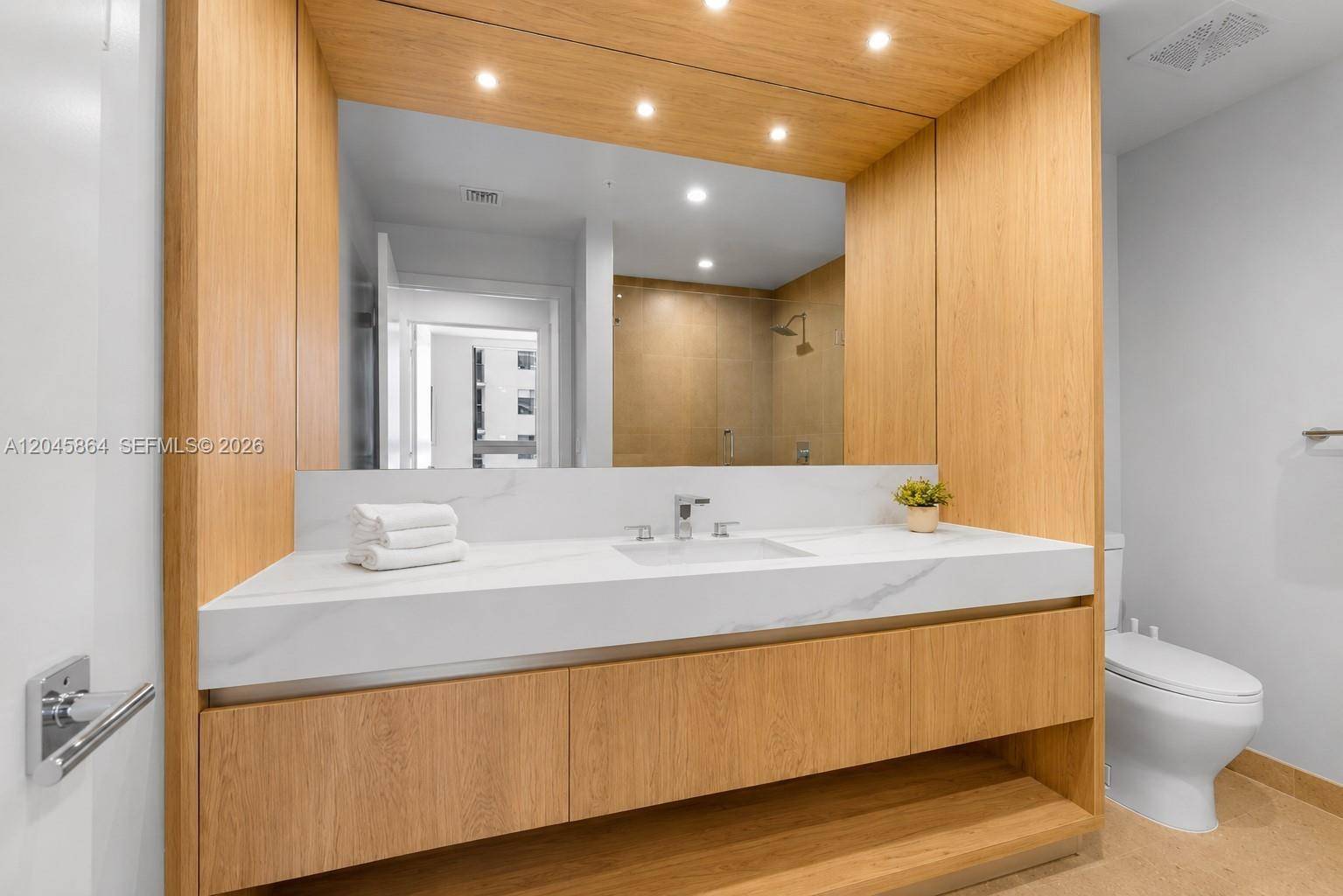 11 NE 6th StMiami - Condo/Co-Op/Annual,Condo condo unit 1712 - picture