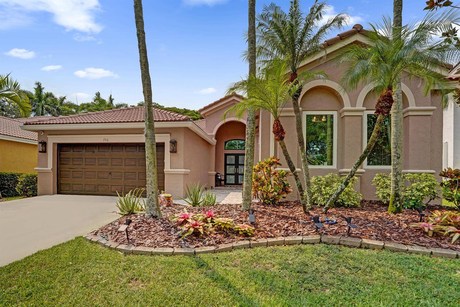 706 TulipWeston - picture