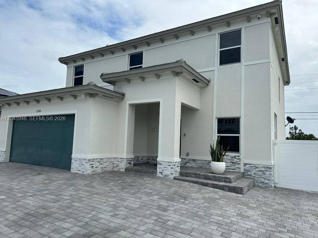 12760 SW 215th TerMiami - picture