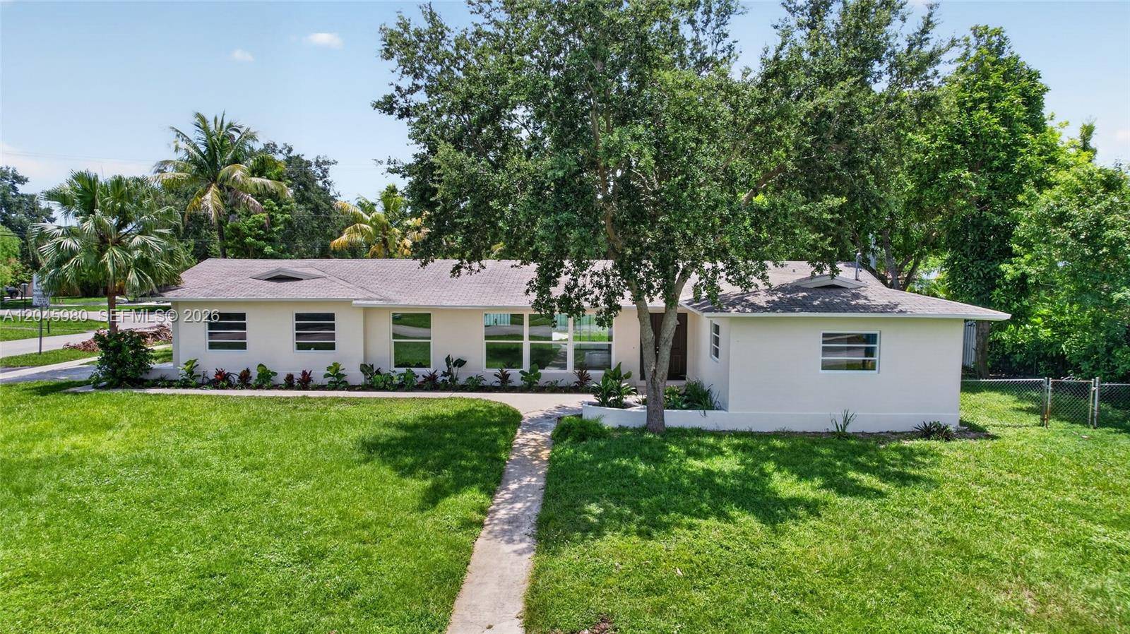 7040 NW 8th CtPlantation - picture