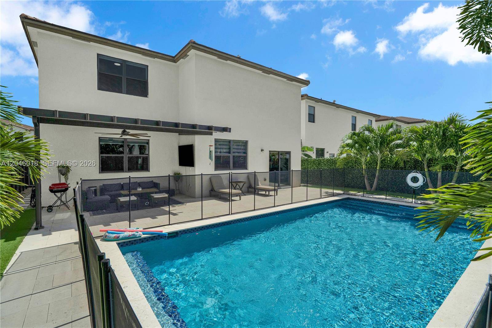 12924 SW 229th StMiami - picture