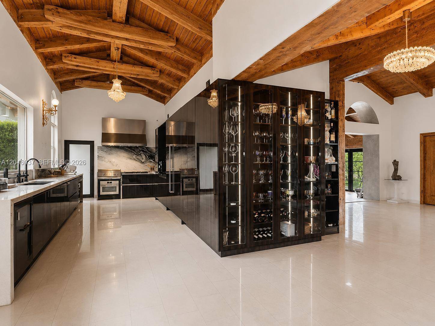 6350 Pinetree DrMiami Beach - picture