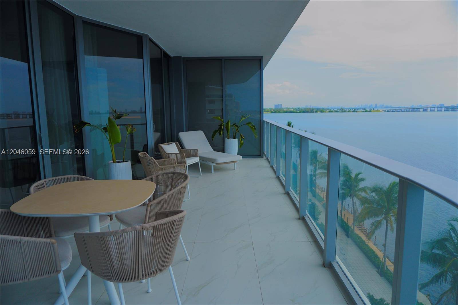 725 NE 24 StMiami - Aria Reserve North condo unit 401 - picture