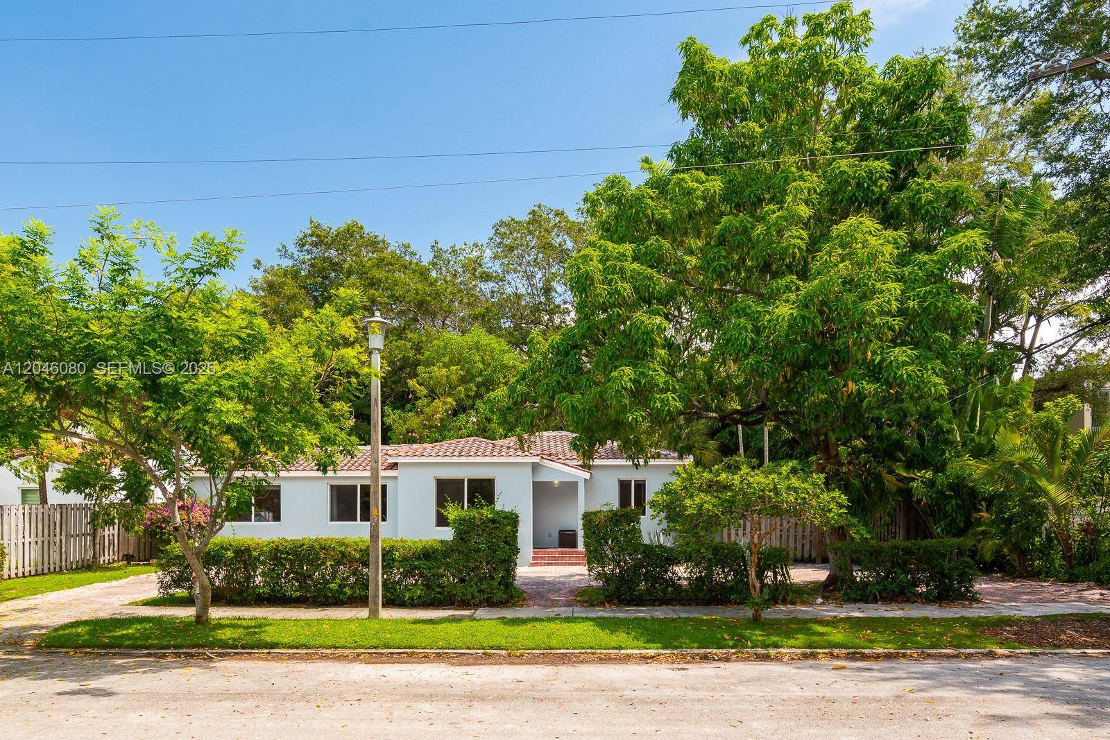 2215 Tequesta LnMiami - picture