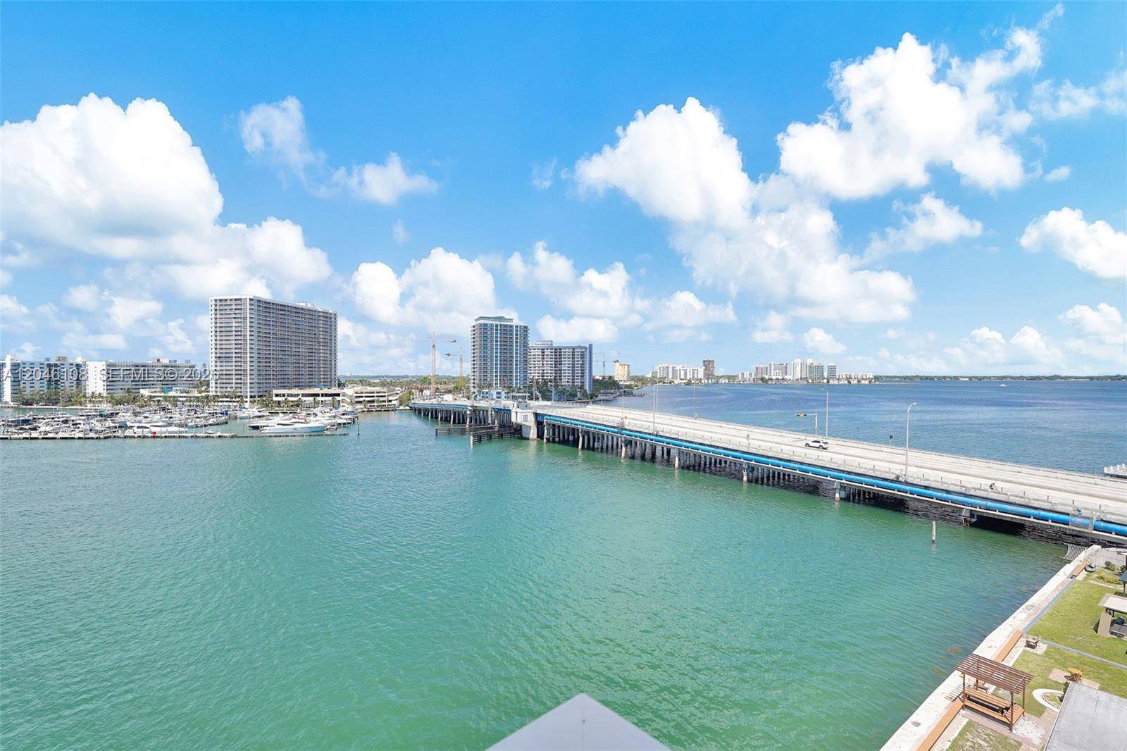 2016 Bay DrMiami Beach - Condo 5+ Stories,Condo condo unit 808 - picture