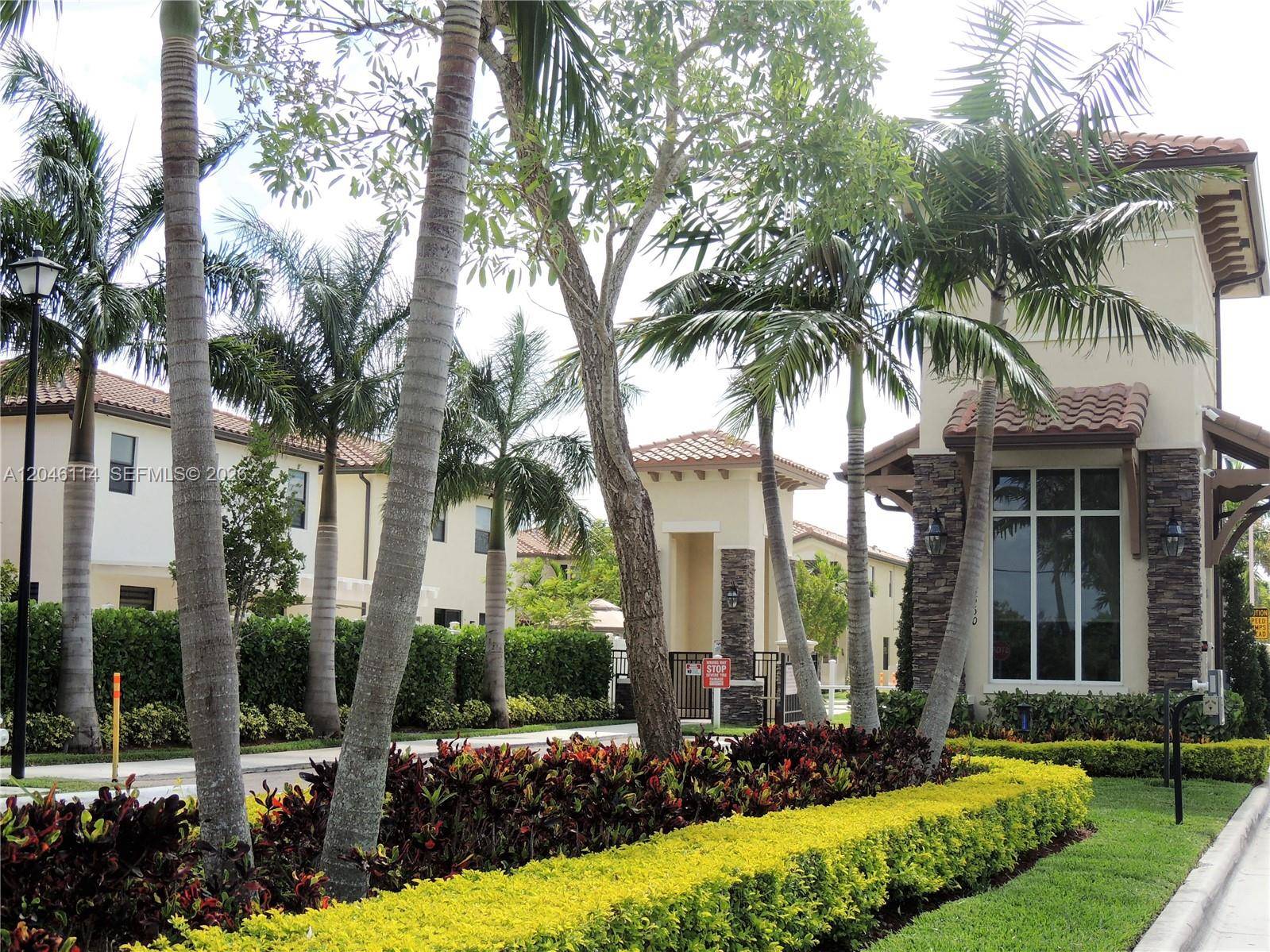 3538 W 88th TerraceHialeah Gardens - Townhouse/Villa-Annual,Villa condo unit 3538 - picture