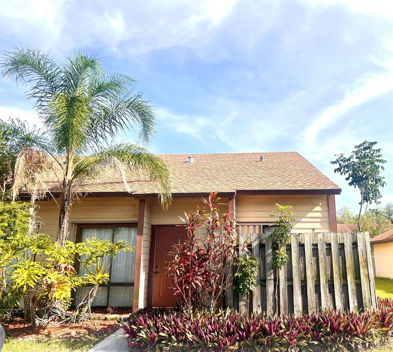 11150 NW 38thSunrise - picture