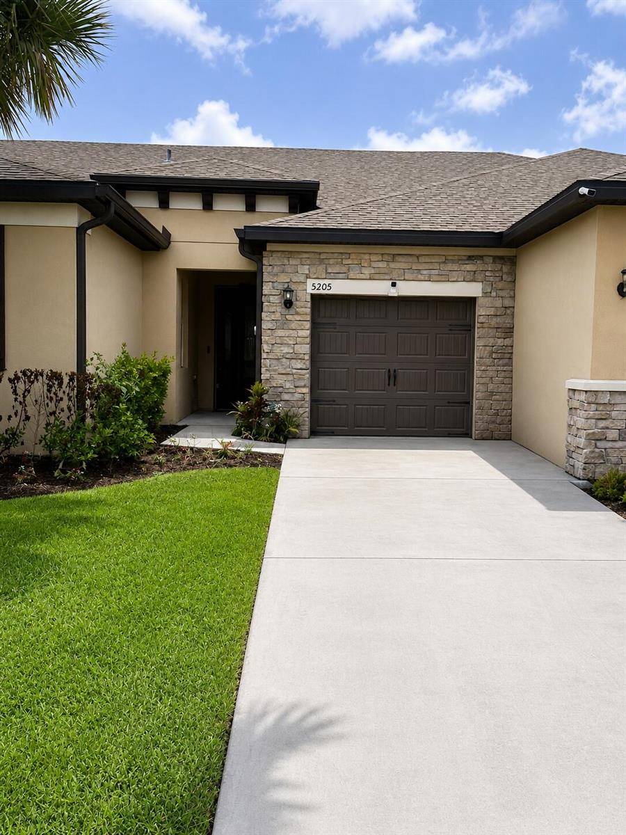 5205 JovialFort Pierce - picture