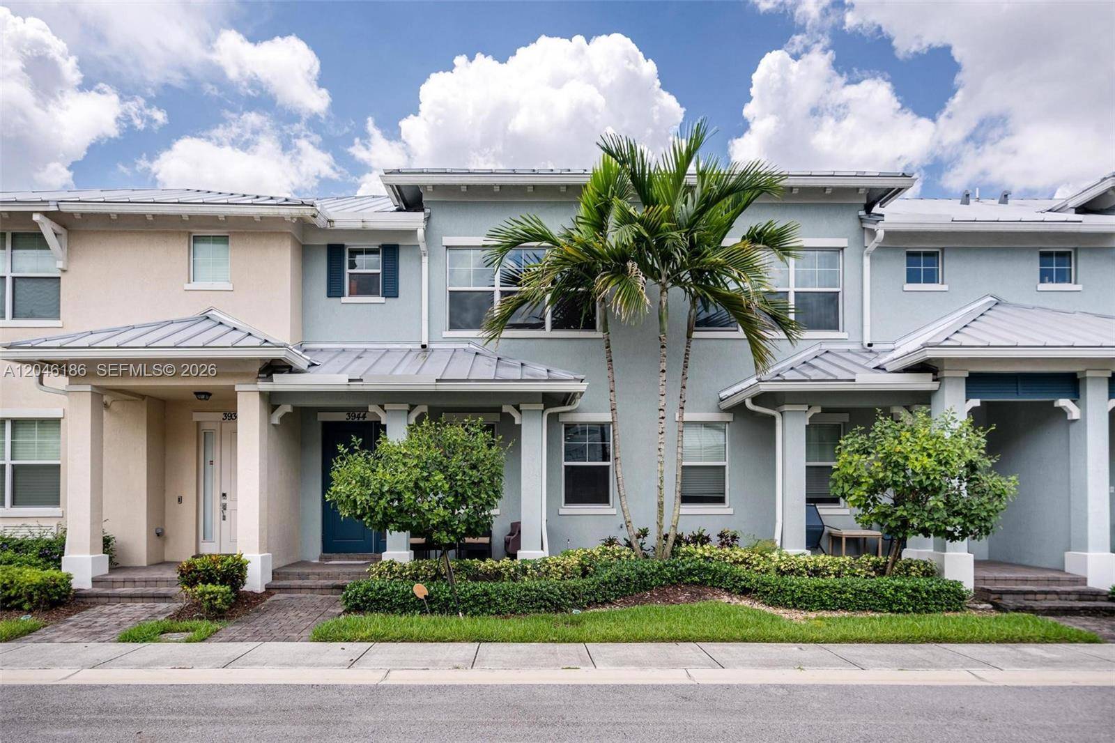 3944 Poinciana LnHollywood - picture