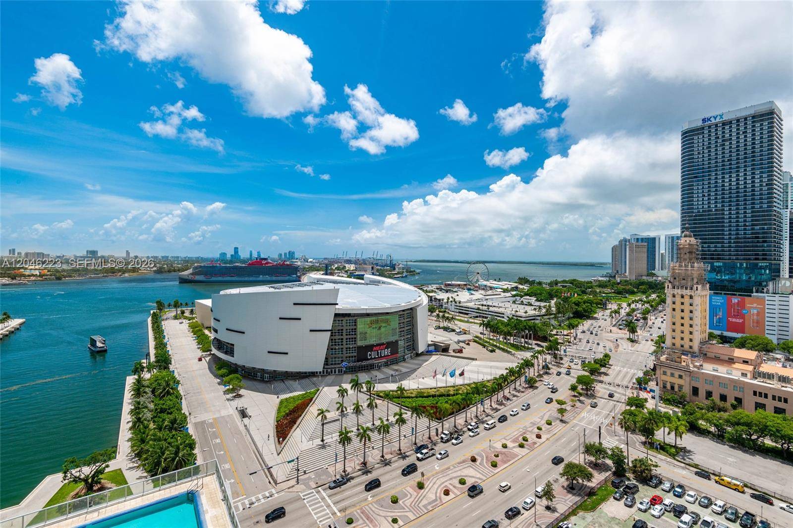 888 Biscayne BlvdMiami - MARINA BLUE CONDO,MARINA BLUE condo unit 2002 - picture