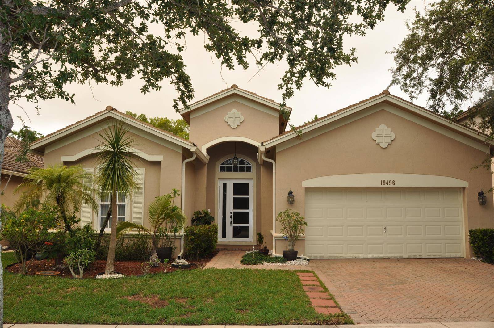 19496 S WhitewaterWeston - picture