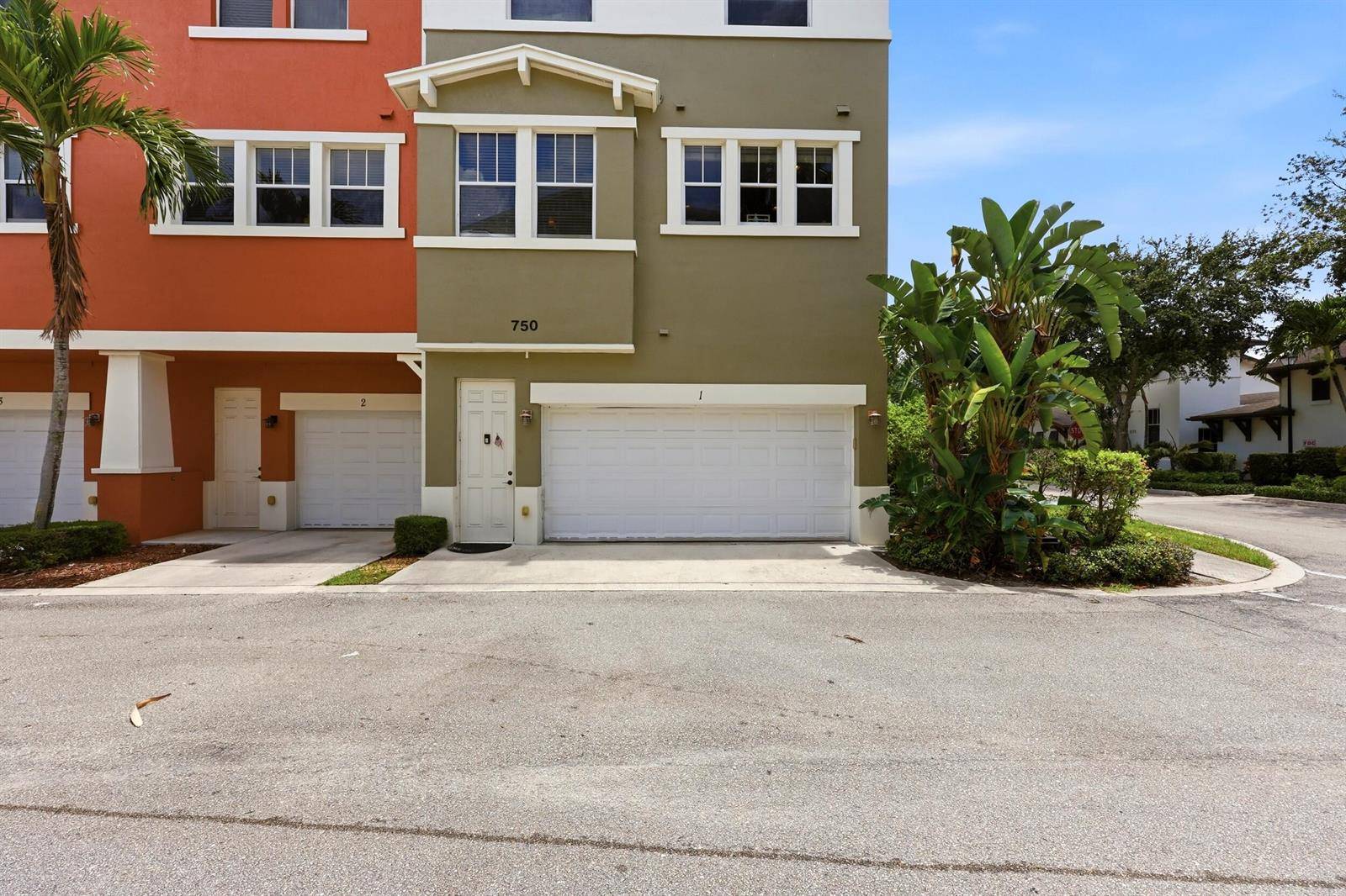 750 MillbraeWest Palm Beach - Townhouse condo unit 1 - picture