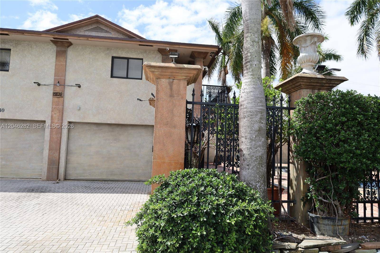 340 Conniston RdWest Palm Beach - Apartments-Annual,Apartment condo unit 340 - picture