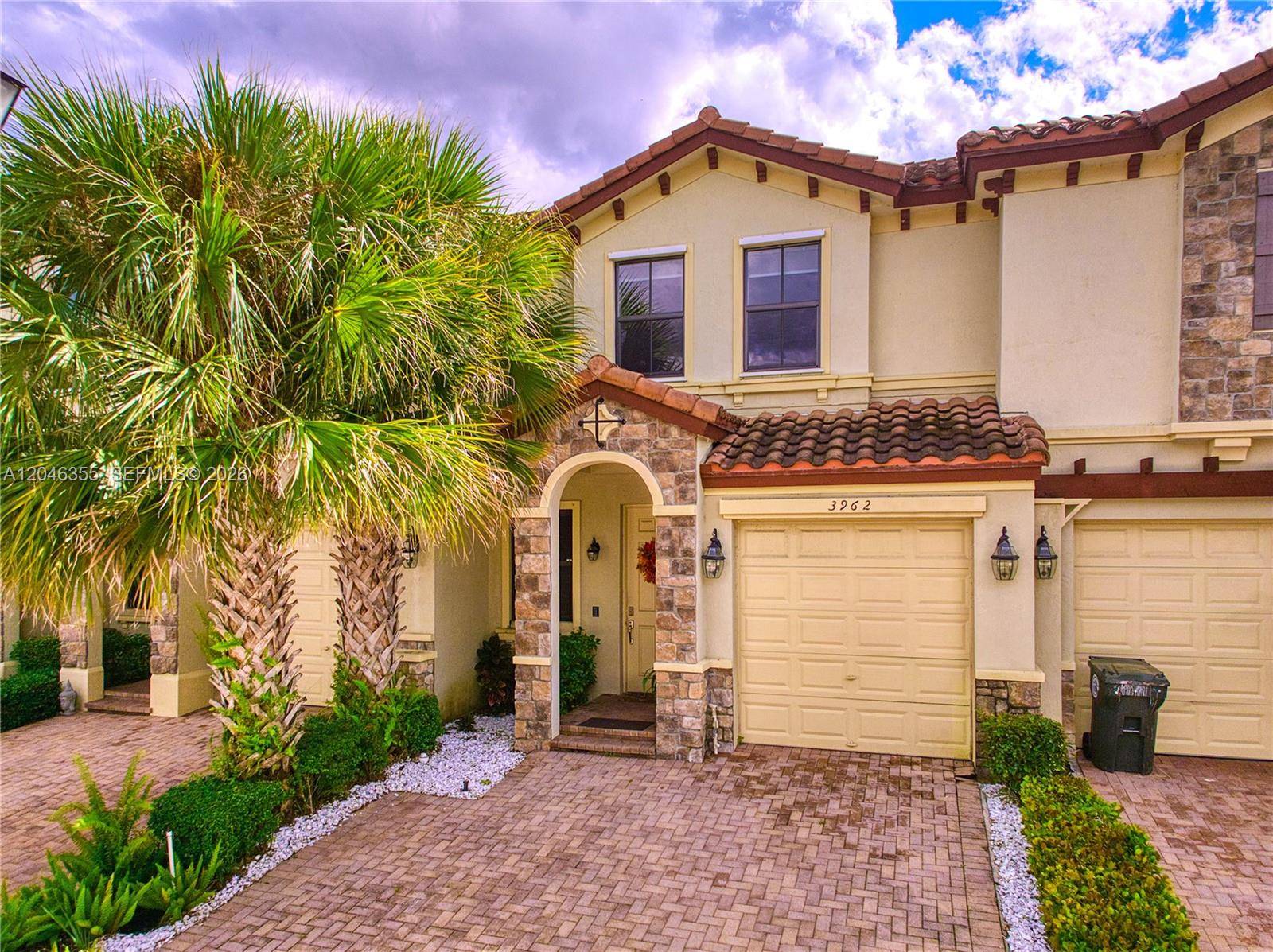 3962 Devenshire CtCoconut Creek - picture